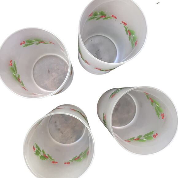 Set of 4 Cerve Frosted Holly Berry Christmas Holiday Highball Glasses - Picture 4 of 5